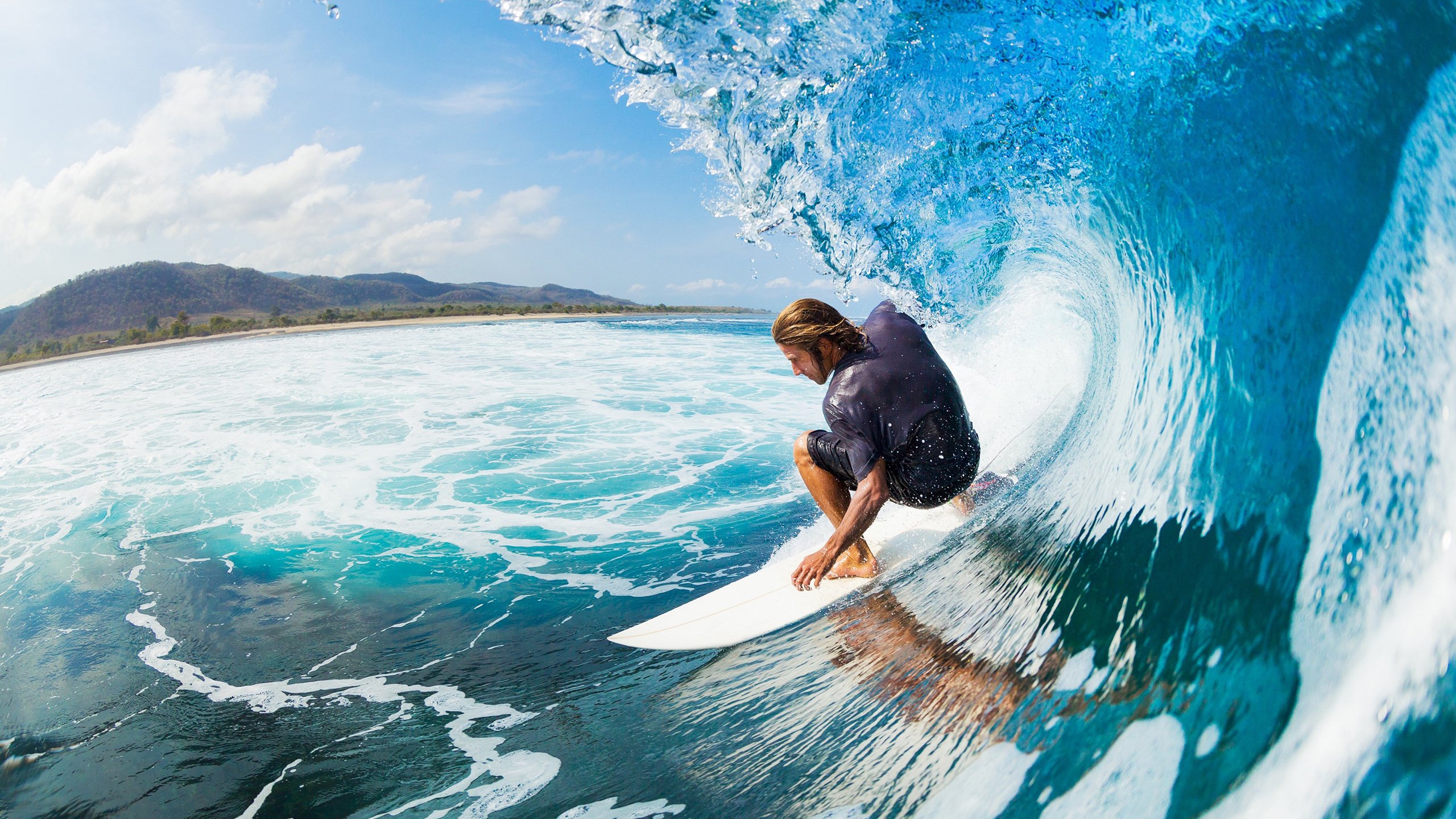 足球社区联赛视频集锦点击量突破百万,足球联赛的视频