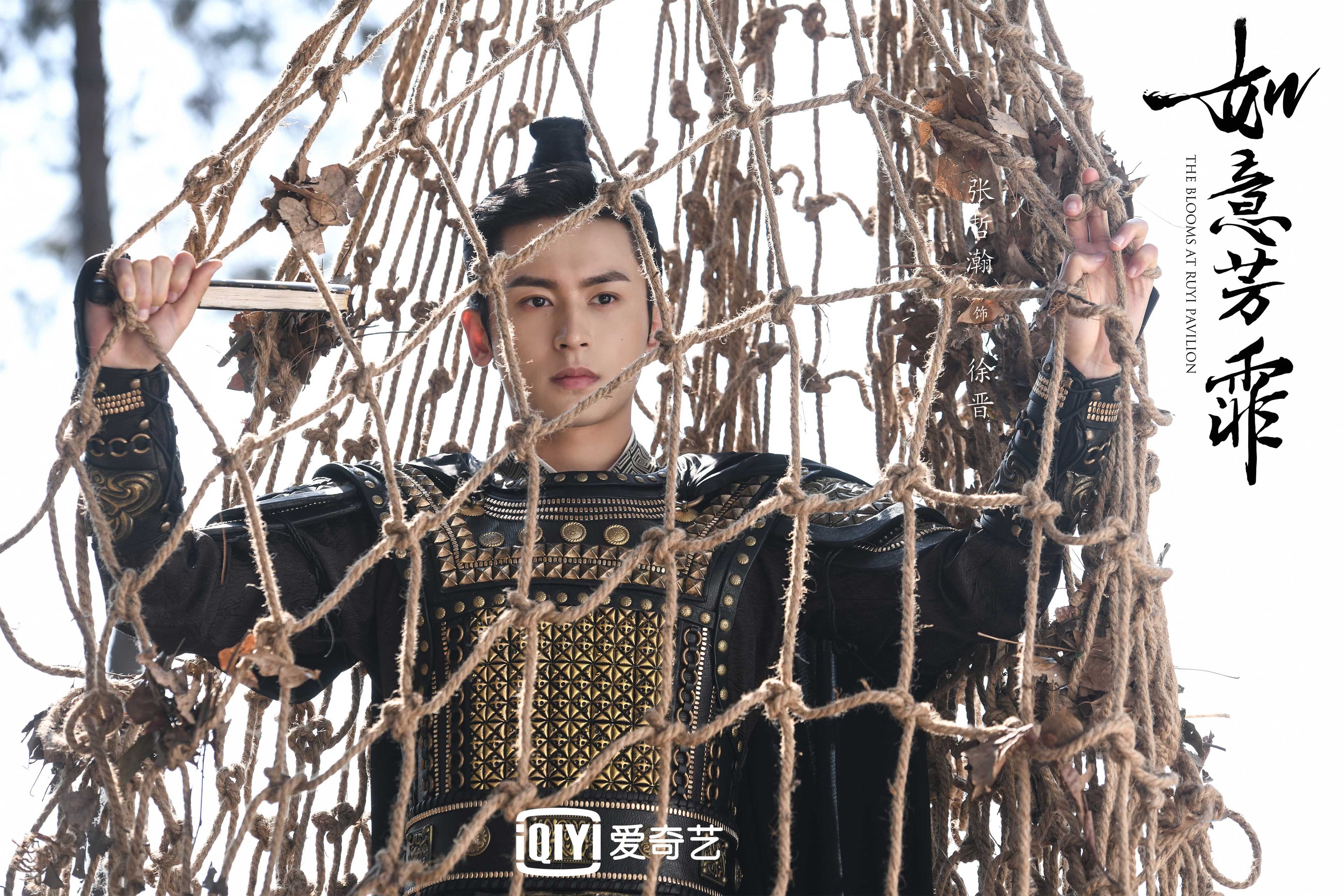 米兰主帅收到警告,球迷质疑战术调整,米兰 主帅