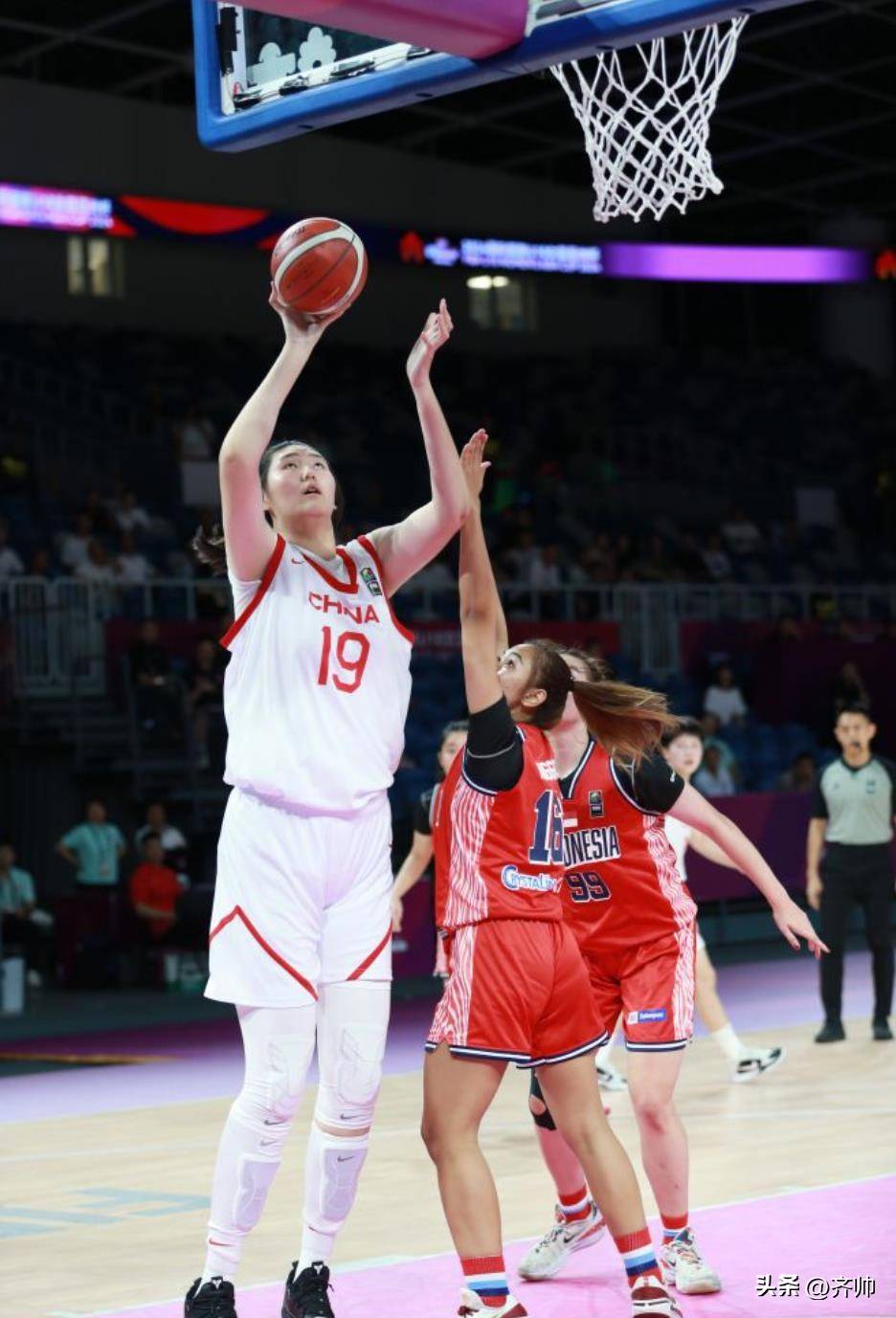 乐鱼体育：中国女篮，世界杯能否再次创造辉煌，为国争光？