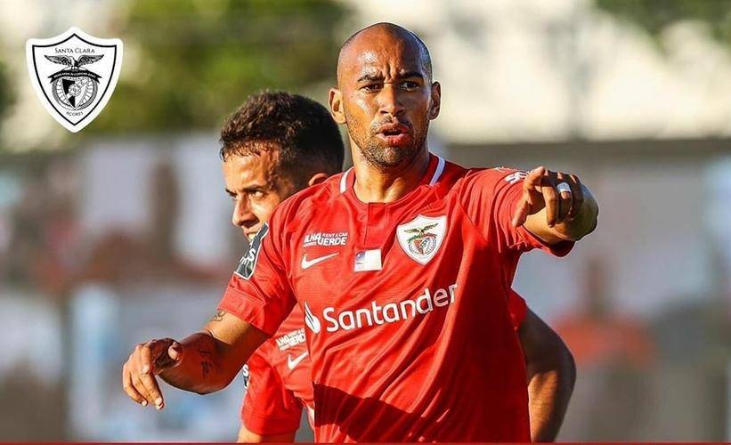 关于乐鱼体育:越位陷阱失效？新战术破解防守难题的信息