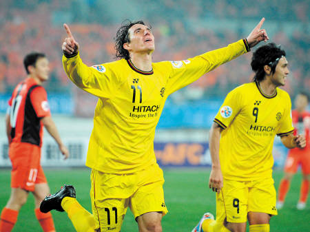 乐鱼体育：西甲韦斯卡的进攻风格与战术演变的简单介绍